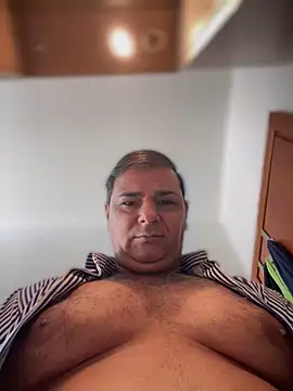 SecretlyDD online show from 11/22/25, 09:52