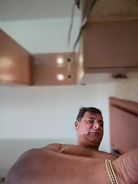 SecretlyDD online show from 02/18/26, 09:16