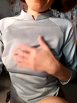 Snapshot of Lucy_limon chatting on 11/04/25, 07:46 Lucy limon online show from 11/04/25, 07:46