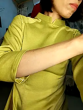 Snapshot of Lucy_limon chatting on 11/11/25, 03:28 Lucy limon online show from 11/11/25, 03:28