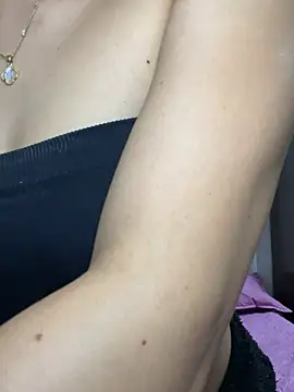 Snapshot of Just_valen chatting on 03/10/26, 07:46 Just valen online show from 03/10/26, 07:46