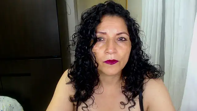Snapshot of arianna_ros3 chatting on 04/20/26, 12:57 arianna ros3 online show from 04/20/26, 12:57