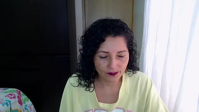 Snapshot of arianna_ros3 chatting on 04/24/26, 07:16 arianna ros3 online show from 04/24/26, 07:16