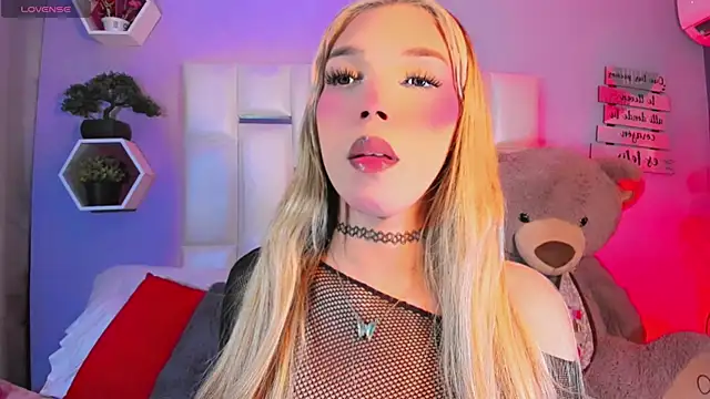 Aileen 18 online show from 10/11/25, 07:07