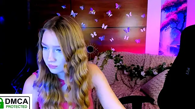 Snapshot of playful_sophie chatting on 12/26/24, 02:37 playful sophie online show from 12/26/24, 02:37