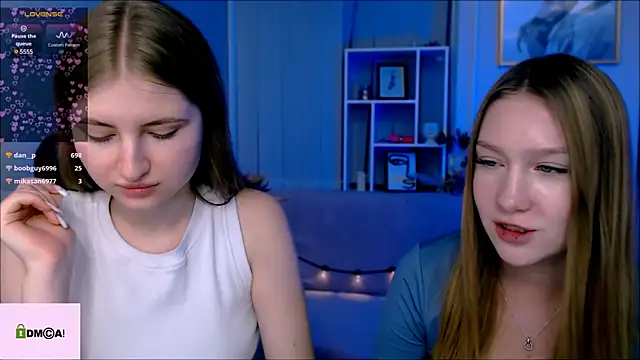 Snapshot of playful_sophie chatting on 01/05/25, 03:02 playful sophie online show from 01/05/25, 03:02