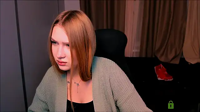 Snapshot of playful_sophie chatting on 01/22/25, 08:49 playful sophie online show from 01/22/25, 08:49