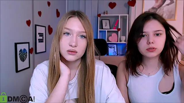 Snapshot of playful_sophie chatting on 03/04/25, 08:27 playful sophie online show from 03/04/25, 08:27