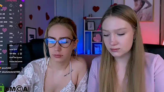 Snapshot of playful_sophie chatting on 03/12/25, 11:22 playful sophie online show from 03/12/25, 11:22