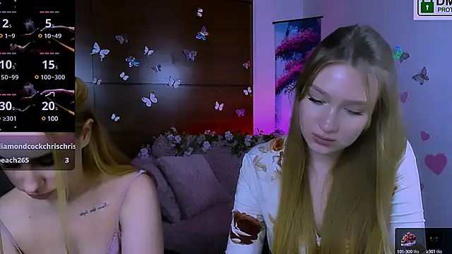 Snapshot of playful_sophie chatting on 03/14/25, 01:05 playful sophie online show from 03/14/25, 01:05