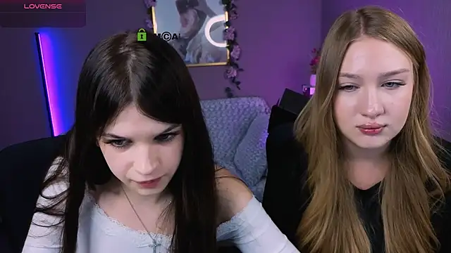 Snapshot of playful_sophie chatting on 10/09/25, 09:02 playful sophie online show from 10/09/25, 09:02