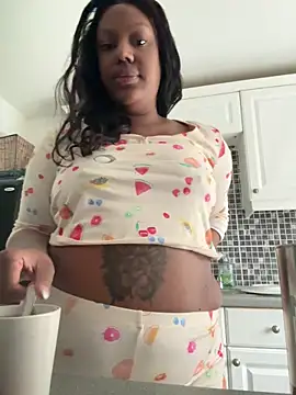 Snapshot of LavenderBuxton chatting on 03/07/26, 08:44 LavenderBuxton online show from 03/07/26, 08:44