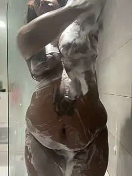 Snapshot of LavenderBuxton chatting on 04/03/26, 11:41 LavenderBuxton online show from 04/03/26, 11:41