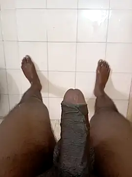 Snapshot of tharu111111 chatting on 02/20/26, 03:58 tharu111111 online show from 02/20/26, 03:58