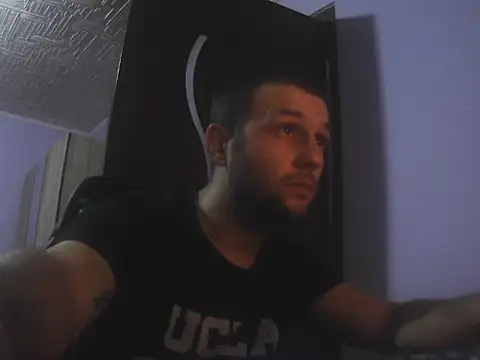 Snapshot of boyseduction chatting on 01/08/25, 05:26 boyseduction online show from 01/08/25, 05:26