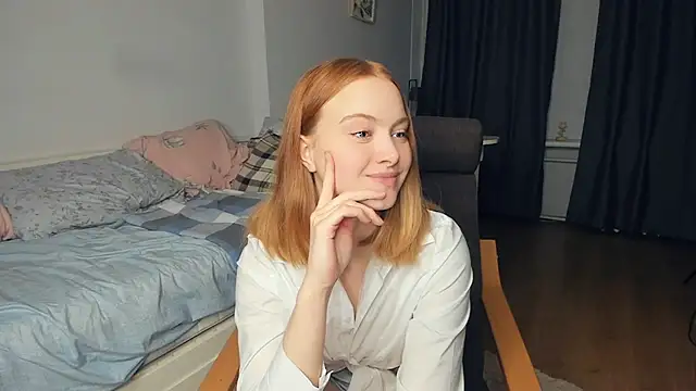 Snapshot of HarrmonSarah chatting on 12/22/24, 12:38 HarrmonSarah online show from 12/22/24, 12:38