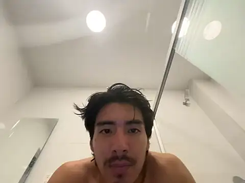 GIOOOO568 online show from 02/15/26, 02:08