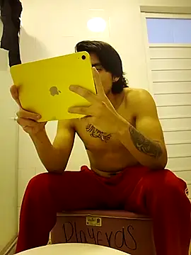 GIOOOO568 online show from 04/12/26, 06:02