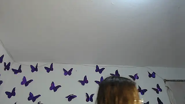 Anny Fox- online show from 11/19/25, 03:06