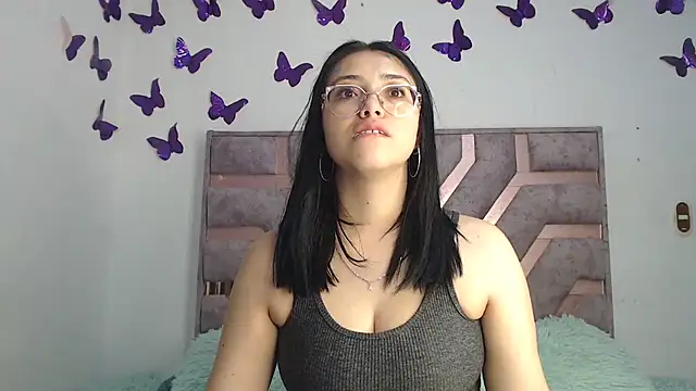 Snapshot of Anny_Fox- chatting on 07/07/26, 03:42 Anny Fox- online show from 07/07/26, 03:42