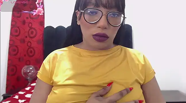 Snapshot of AmyBriiggs chatting on 01/10/25, 05:26 AmyBriiggs online show from 01/10/25, 05:26