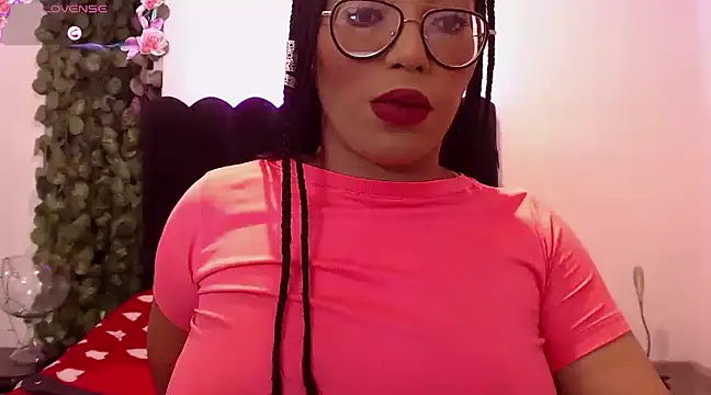 Snapshot of AmyBriiggs chatting on 02/07/25, 05:31 AmyBriiggs online show from 02/07/25, 05:31