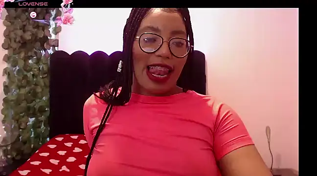 Snapshot of AmyBriiggs chatting on 02/07/25, 11:34 AmyBriiggs online show from 02/07/25, 11:34