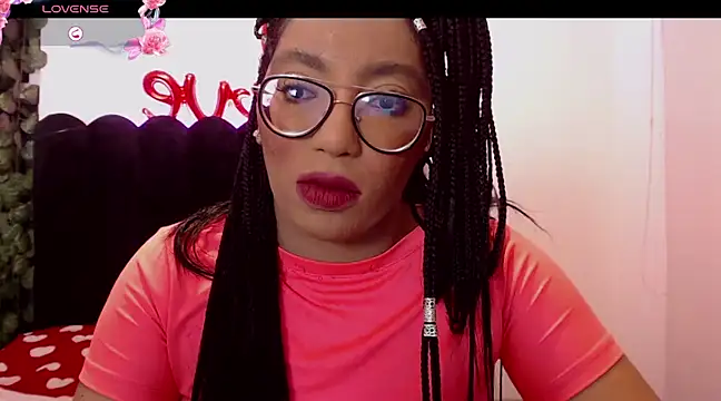 Snapshot of AmyBriiggs chatting on 02/16/25, 04:53 AmyBriiggs online show from 02/16/25, 04:53