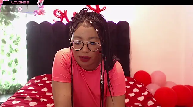 Snapshot of AmyBriiggs chatting on 02/16/25, 02:54 AmyBriiggs online show from 02/16/25, 02:54