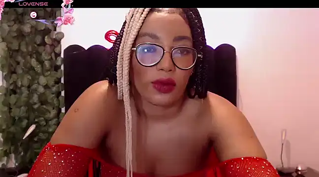 Snapshot of AmyBriiggs chatting on 03/05/25, 05:18 AmyBriiggs online show from 03/05/25, 05:18