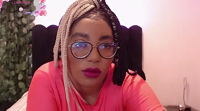 Snapshot of AmyBriiggs chatting on 03/22/25, 03:41 AmyBriiggs online show from 03/22/25, 03:41