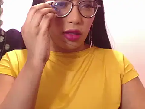 Snapshot of AmyBriiggs chatting on 09/29/25, 04:06 AmyBriiggs online show from 09/29/25, 04:06