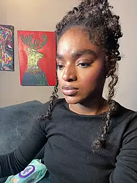 Snapshot of Zizi-campbel chatting on 03/23/26, 08:29 Zizi-campbel online show from 03/23/26, 08:29