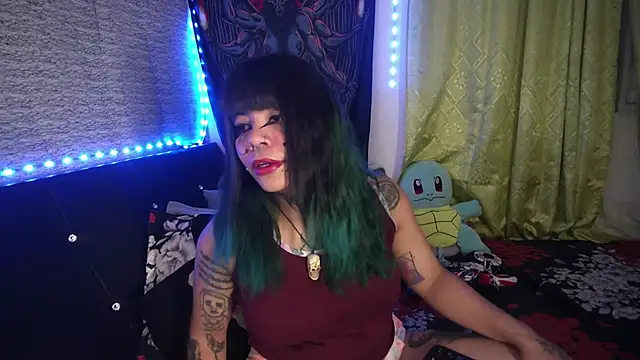 Snapshot of Eta_carinae chatting on 11/13/25, 02:32 Eta carinae online show from 11/13/25, 02:32