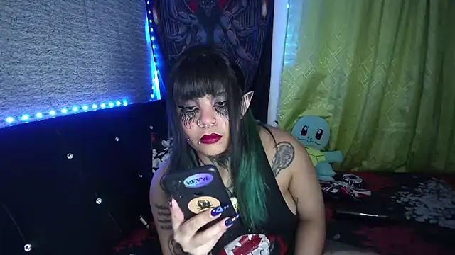 Snapshot of Eta_carinae chatting on 12/04/25, 02:54 Eta carinae online show from 12/04/25, 02:54