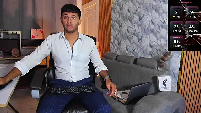 Hideintheoffice online show from 02/14/26, 03:47