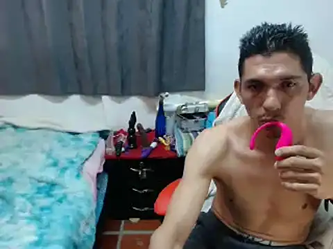 Snapshot of chayanne_odisea chatting on 09/14/25, 02:33 chayanne odisea online show from 09/14/25, 02:33