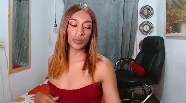 Snapshot of Dannacamilsaenz chatting on 01/10/25, 11:43 Dannacamilsaenz online show from 01/10/25, 11:43