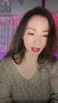 Snapshot of baobaomiqi_linger chatting on 11/19/25, 02:00 baobaomiqi linger online show from 11/19/25, 02:00