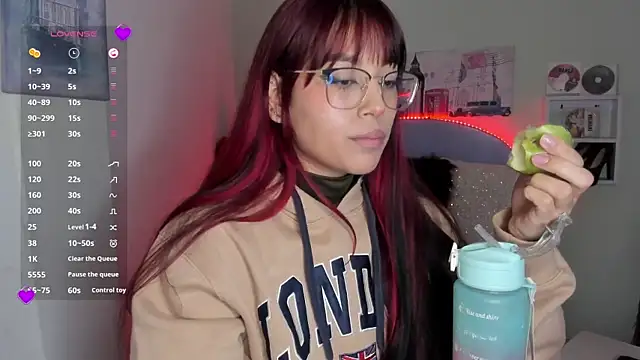 Snapshot of Fresita_Rosita chatting on 01/20/25, 03:18 Fresita Rosita online show from 01/20/25, 03:18