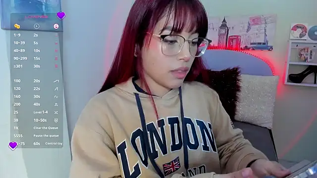 Snapshot of Fresita_Rosita chatting on 01/24/25, 03:34 Fresita Rosita online show from 01/24/25, 03:34