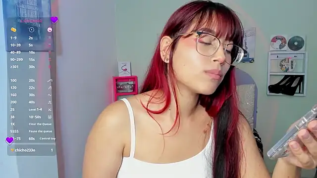 Snapshot of Fresita_Rosita chatting on 02/05/25, 03:31 Fresita Rosita online show from 02/05/25, 03:31