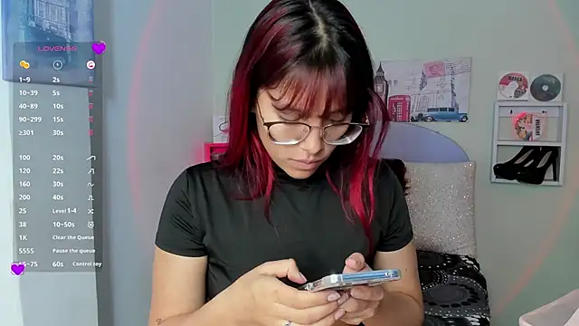 Snapshot of Fresita_Rosita chatting on 02/08/25, 12:17 Fresita Rosita online show from 02/08/25, 12:17