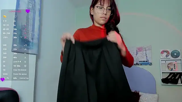 Snapshot of Fresita_Rosita chatting on 03/04/25, 12:22 Fresita Rosita online show from 03/04/25, 12:22