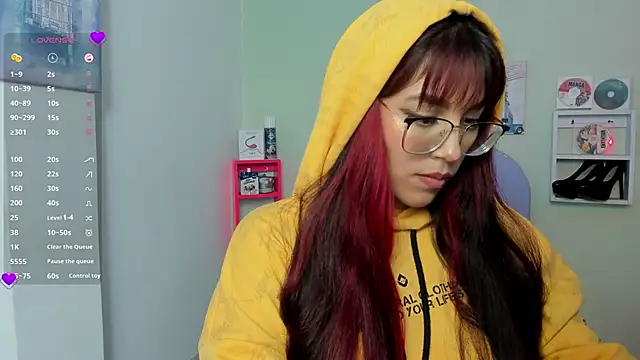 Snapshot of Fresita_Rosita chatting on 03/04/25, 03:26 Fresita Rosita online show from 03/04/25, 03:26