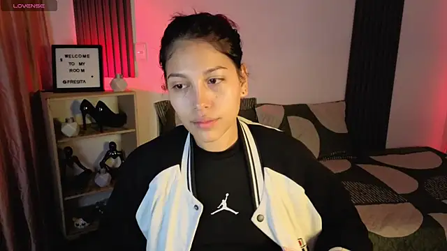 Snapshot of Fresita_Rosita chatting on 09/10/25, 12:16 Fresita Rosita online show from 09/10/25, 12:16