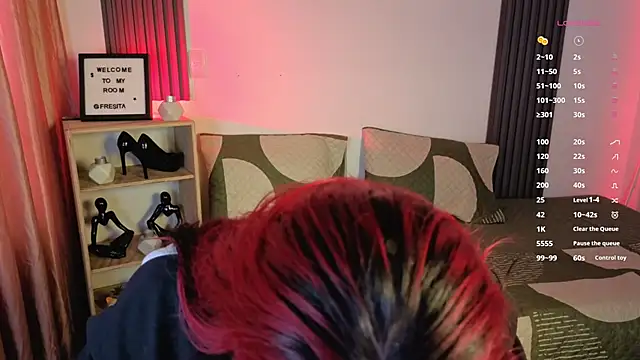 Snapshot of Fresita_Rosita chatting on 09/19/25, 01:45 Fresita Rosita online show from 09/19/25, 01:45