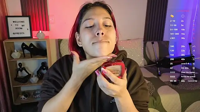 Snapshot of Fresita_Rosita chatting on 11/08/25, 12:27 Fresita Rosita online show from 11/08/25, 12:27