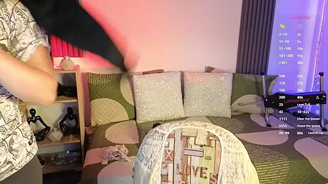 Snapshot of Fresita_Rosita chatting on 11/11/25, 12:27 Fresita Rosita online show from 11/11/25, 12:27