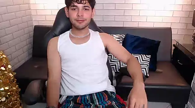 Samir bear online show from 12/27/24, 12:56